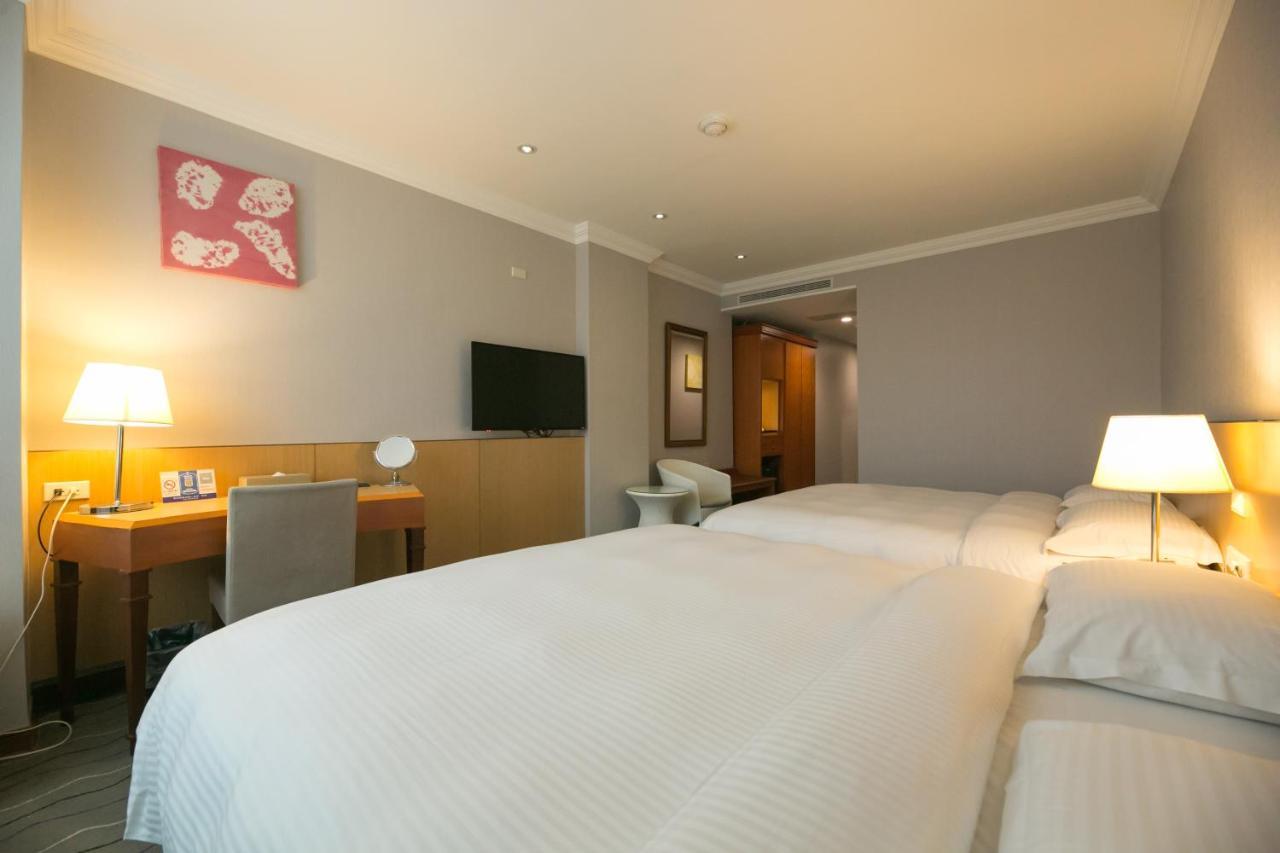 เจียวสี - เดอะ ริเวอร์ไซด์ Hotel เจียวซี ภายนอก รูปภาพ